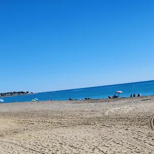  Apartamento ¡apartamento En Primera Línea Con Terraza Y Cerca De La Piscina Comunitaria!